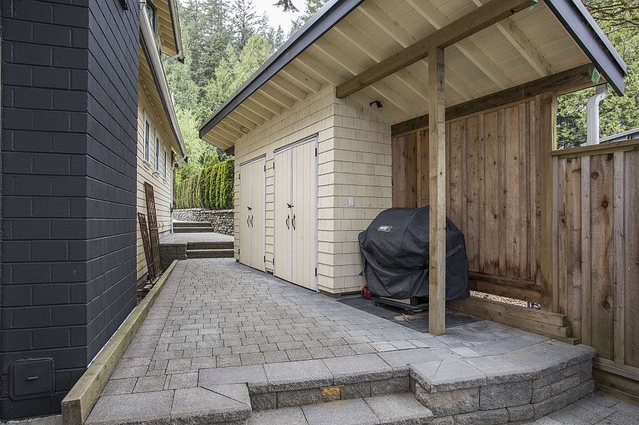 5445 Indian River Drive North Vancouver, BC - 29
