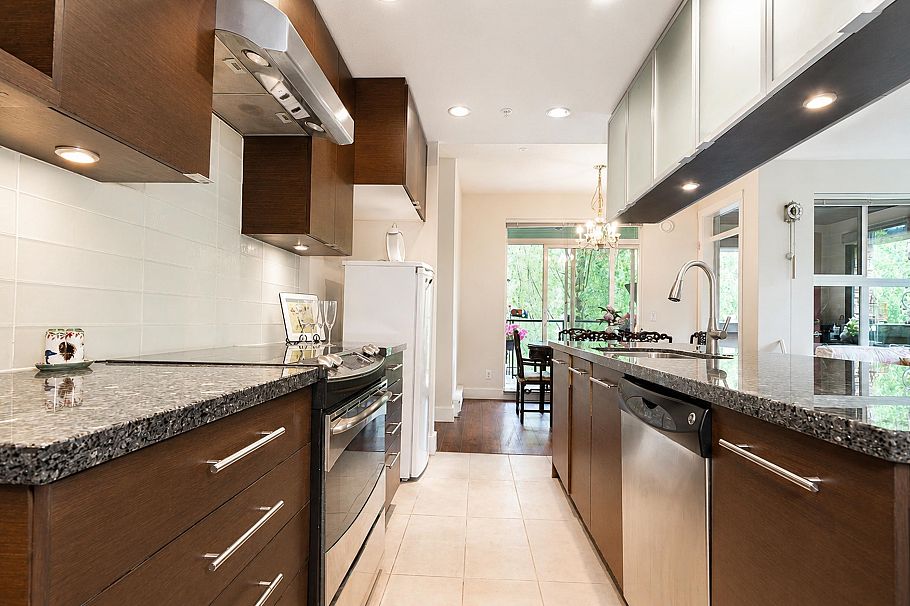 220 5928 Birney Avenue Vancouver, BC - 10