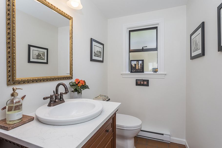 5445 Indian River Drive North Vancouver, BC - 14