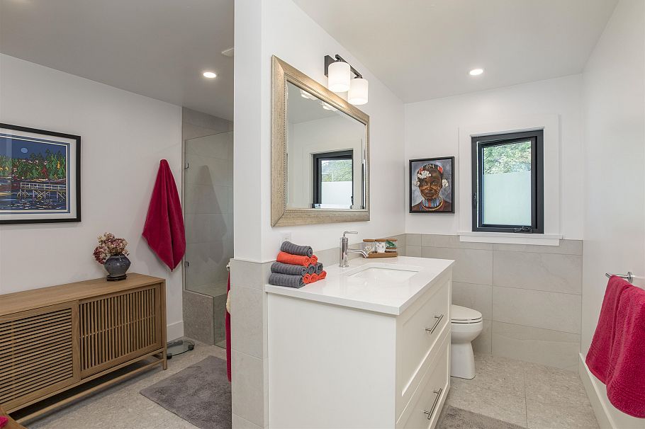 5445 Indian River Drive North Vancouver, BC - 21