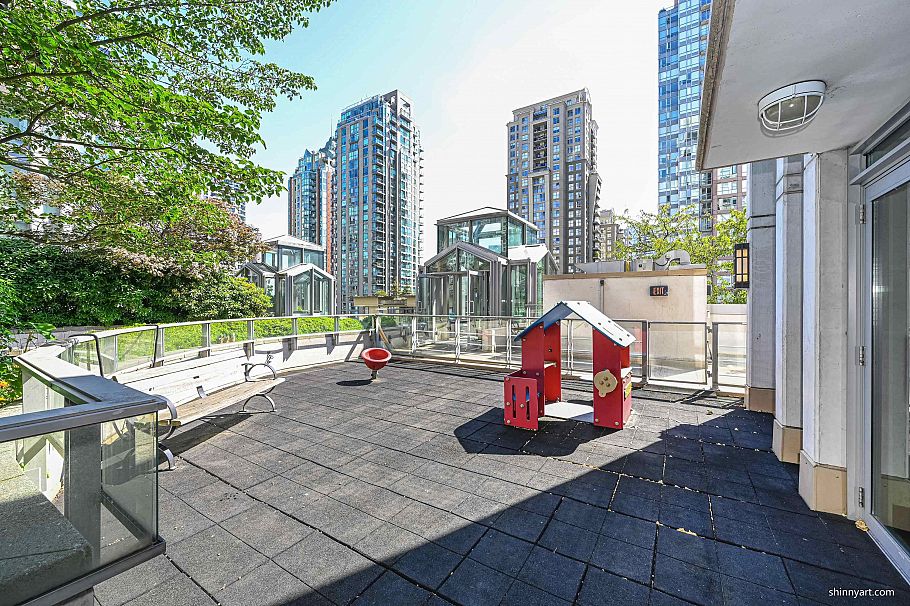 1107 565 Smithe Street Vancouver, BC - 39