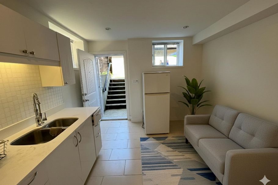 1BED 25XX E 28 AVENUE, Vancouver BC V5R 1R7 Vancouver, BC - 2