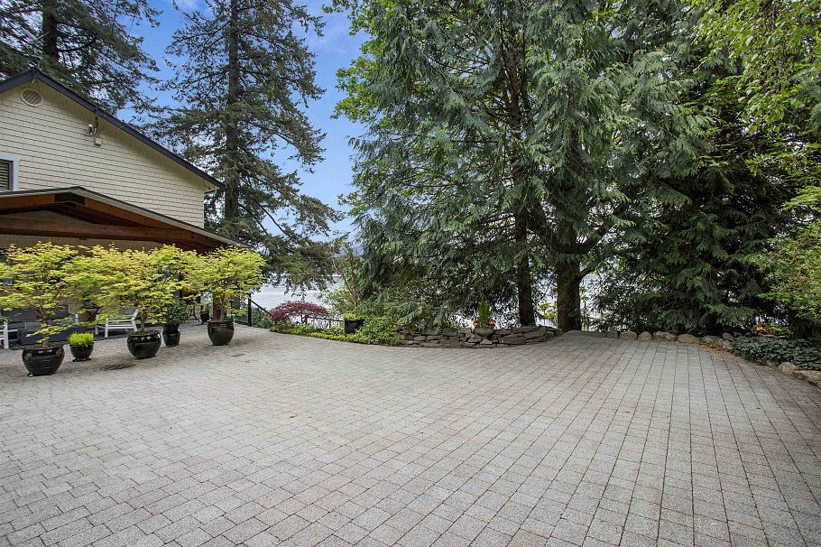 5445 Indian River Drive North Vancouver, BC - 30