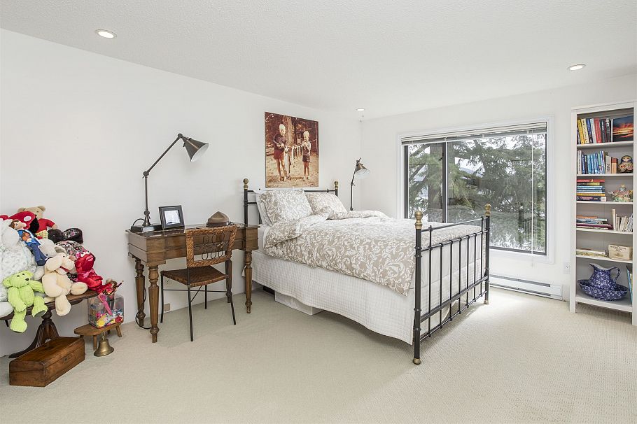 5445 Indian River Drive North Vancouver, BC - 22