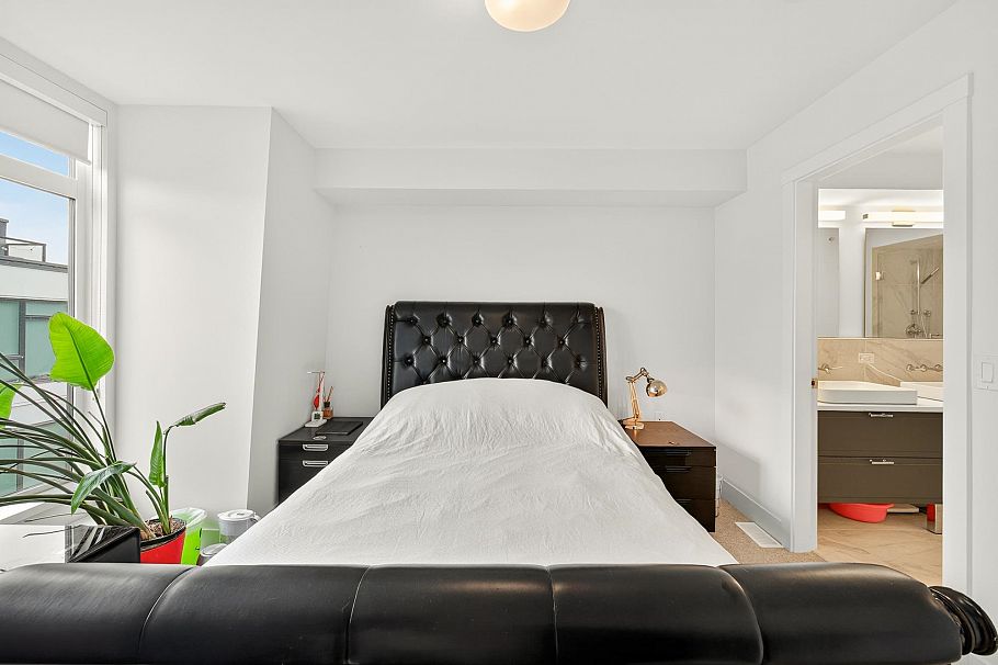 7601 Yukon Street Vancouver, BC - 11