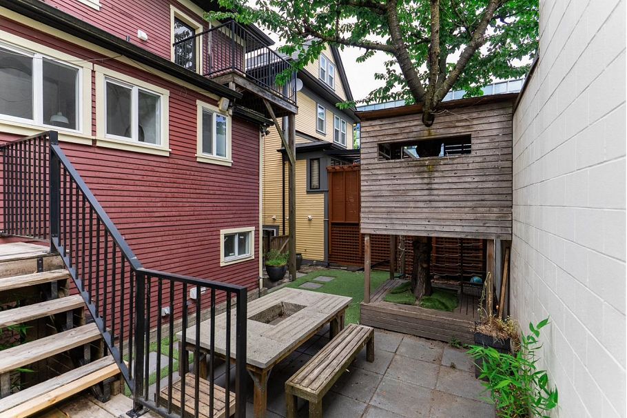 2110 Alberta Street Vancouver, BC - 17