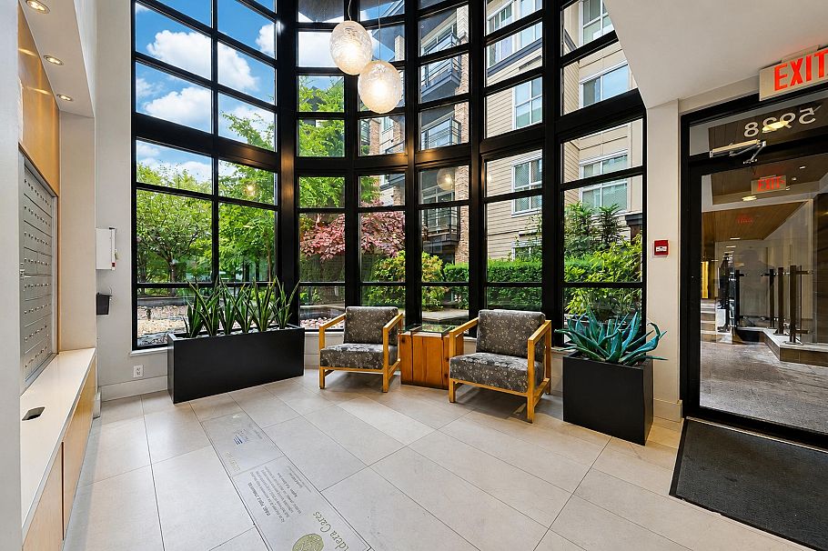 220 5928 Birney Avenue Vancouver, BC - 2