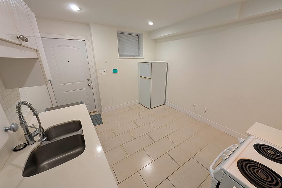 1BED 25XX E 28 AVENUE, Vancouver BC V5R 1R7 Vancouver, BC - 5