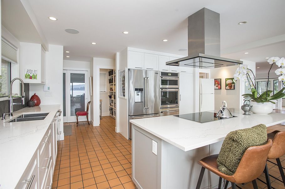 5445 Indian River Drive North Vancouver, BC - 7
