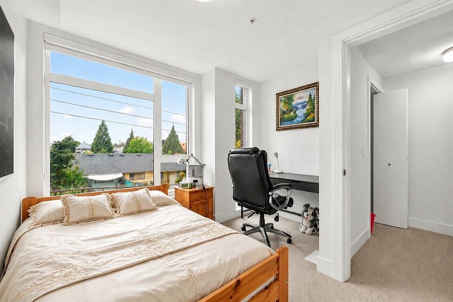 7601 Yukon Street Vancouver, BC - 12