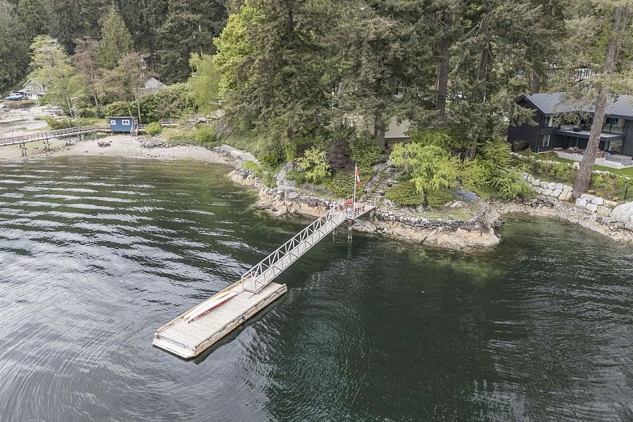 5445 Indian River Drive North Vancouver, BC - 38