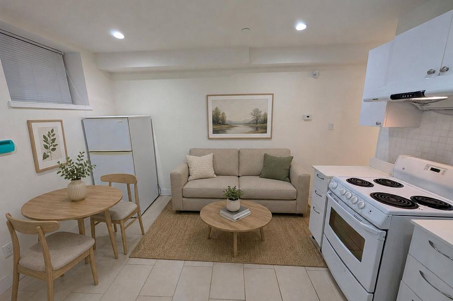 1BED 25XX E 28 AVENUE, Vancouver BC V5R 1R7 Vancouver, BC - 1