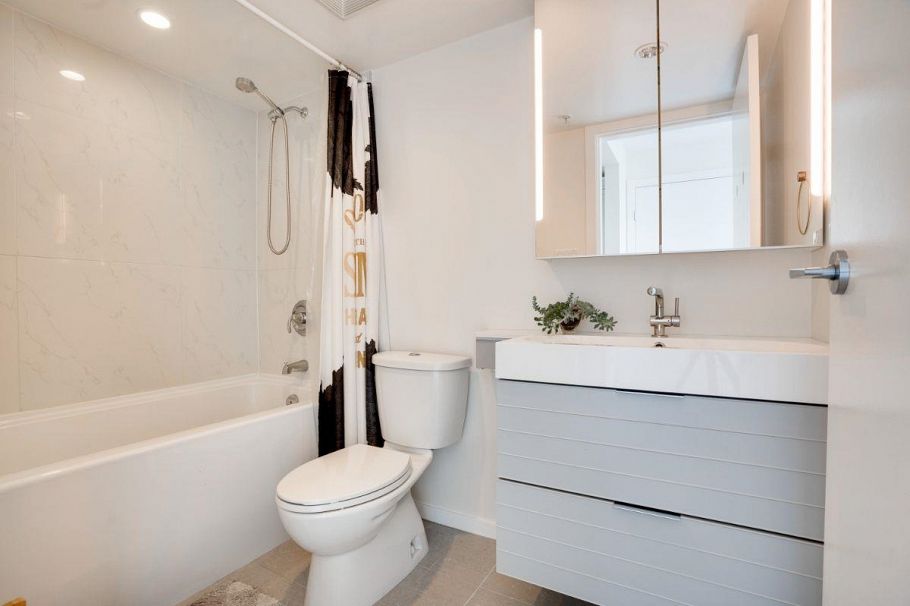 712 1887 Crowe Street Vancouver, BC - 11