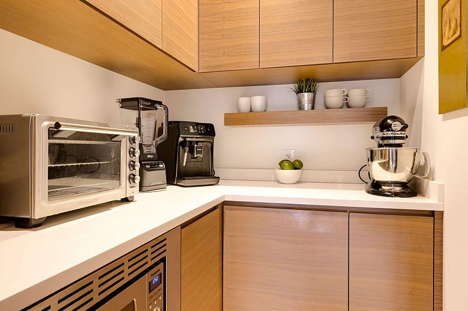 351 W 28th Street North Vancouver, BC - 12