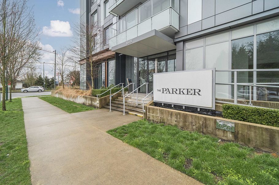 304 5693 Elizabeth Street Vancouver, BC - 2