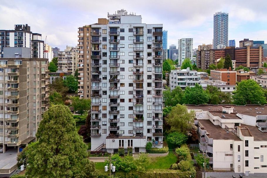 307 1146 Harwood Street Vancouver, BC - 1