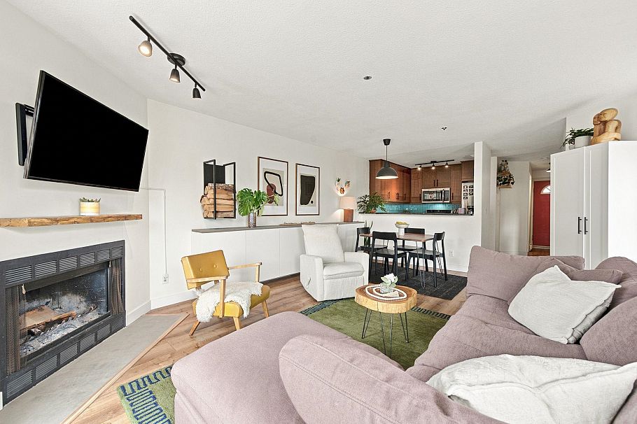 304 888 W 13th Avenue Vancouver, BC - 4