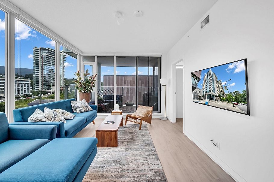 501 1471 Hunter Street North Vancouver, BC - 3