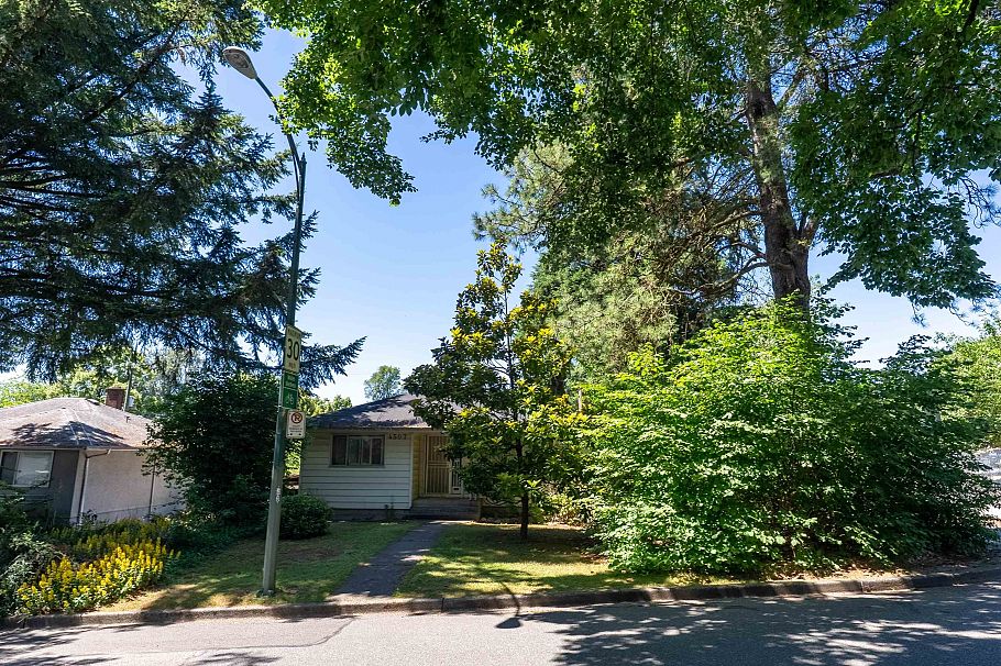 4507 Todd Street Vancouver, BC - 30