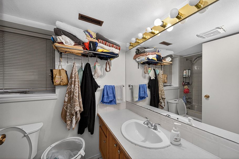 2258 Wenonah Street Vancouver, BC - 24