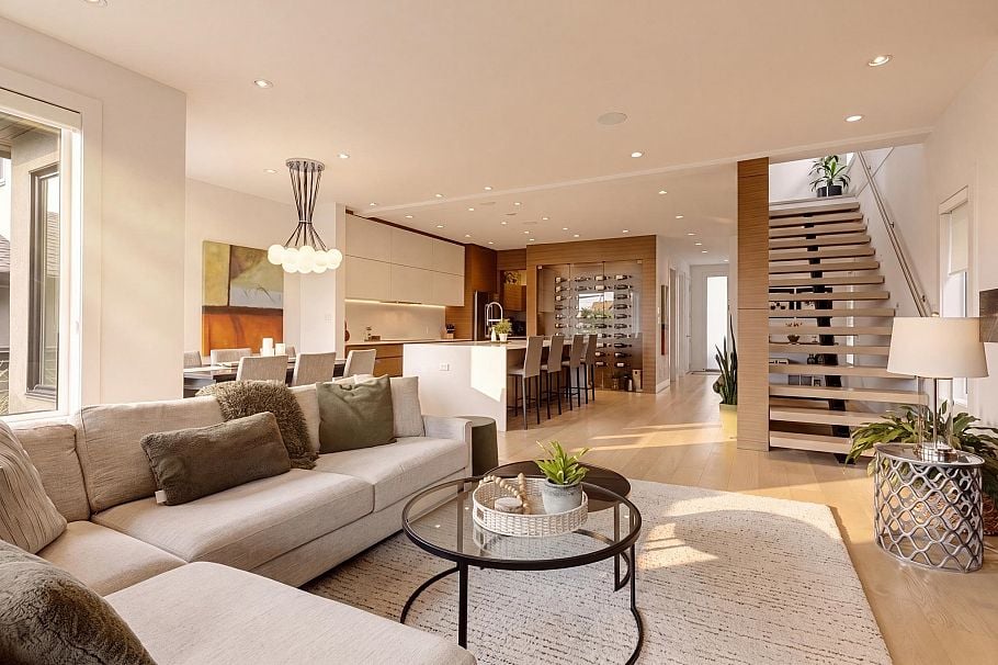 351 W 28th Street North Vancouver, BC - 6