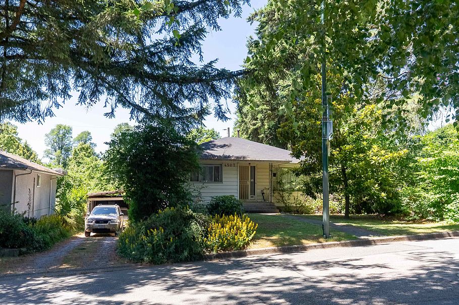 4507 Todd Street Vancouver, BC - 32
