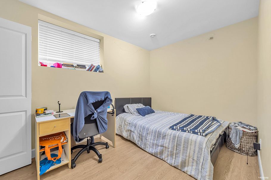 5603 Rhodes Street Vancouver, BC - 30