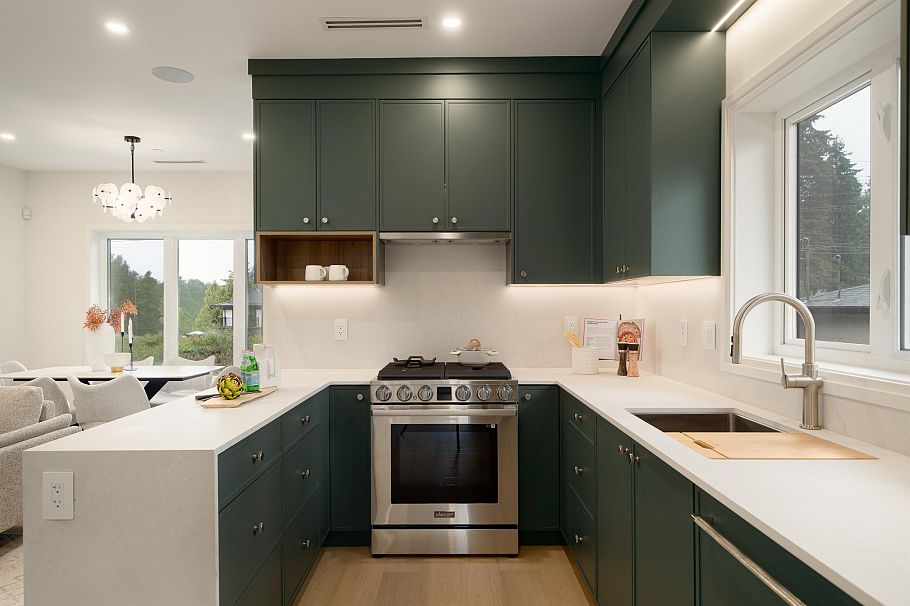 1 8508 East Boulevard Vancouver, BC - 13