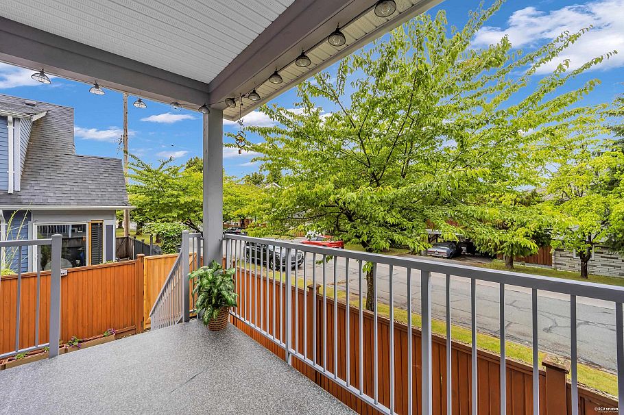 5603 Rhodes Street Vancouver, BC - 16