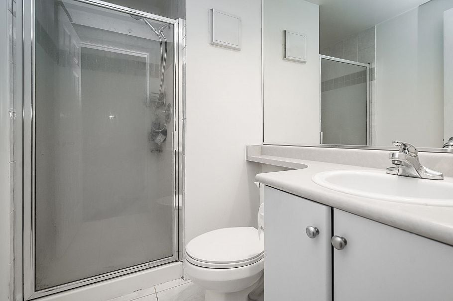 2866 Sotao Avenue Vancouver, BC - 30
