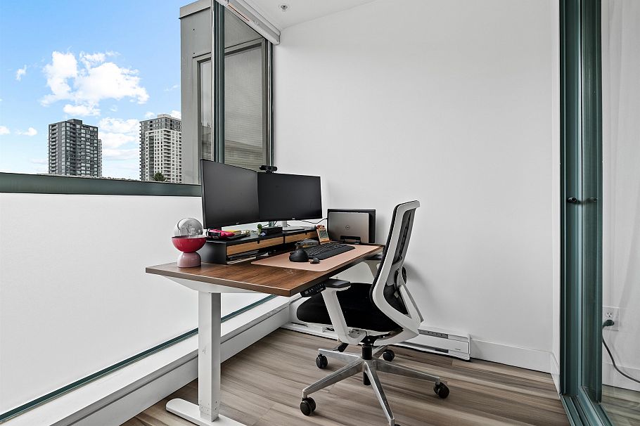 302 5818 Lincoln Street Vancouver, BC - 17