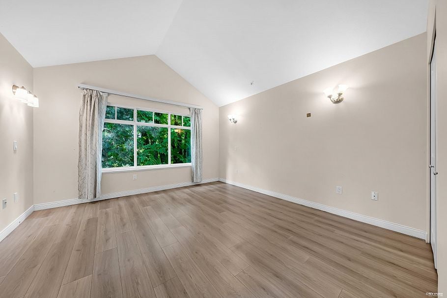 2459 W 39th Avenue Vancouver, BC - 18