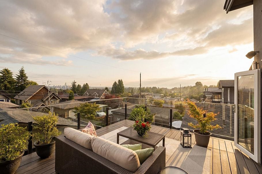 351 W 28th Street North Vancouver, BC - 20