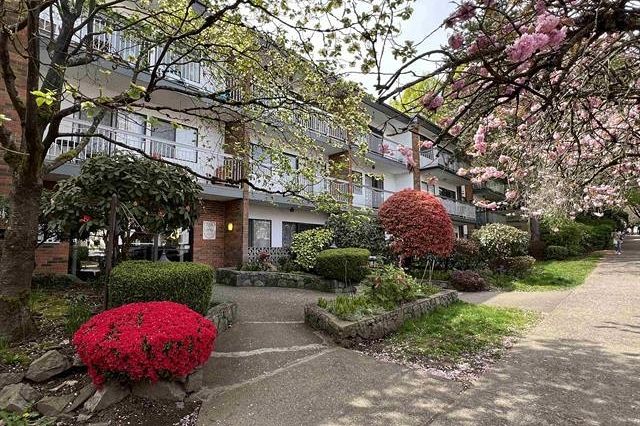 103 1950 W 8th Avenue Vancouver, BC - 1