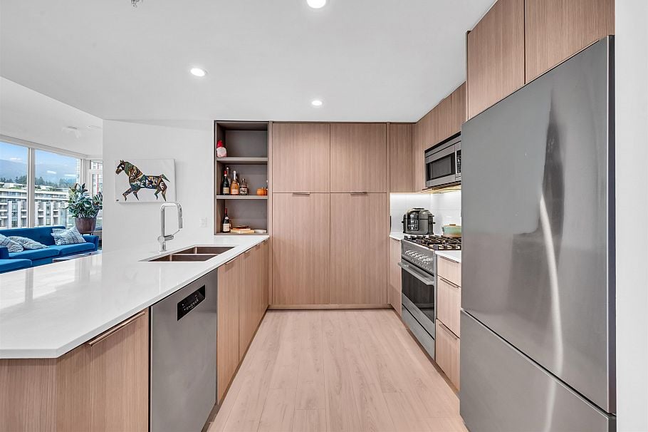 501 1471 Hunter Street North Vancouver, BC - 9