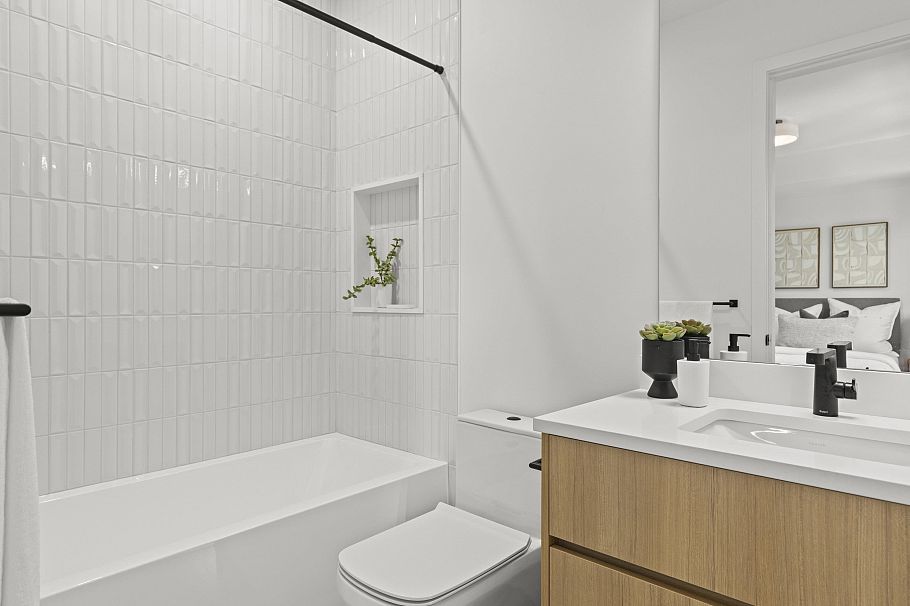 1 3768 W 2nd Avenue Vancouver, BC - 20