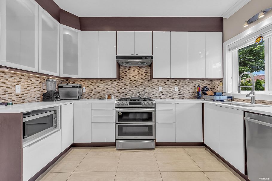 5603 Rhodes Street Vancouver, BC - 14