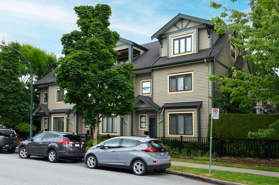 1550 Cotton Drive Vancouver, BC - 1