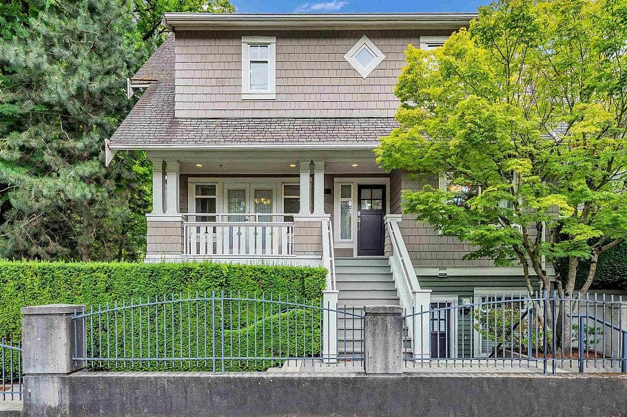 2459 W 39th Avenue Vancouver, BC - 35