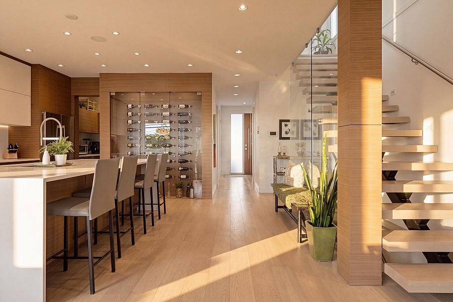 351 W 28th Street North Vancouver, BC - 5