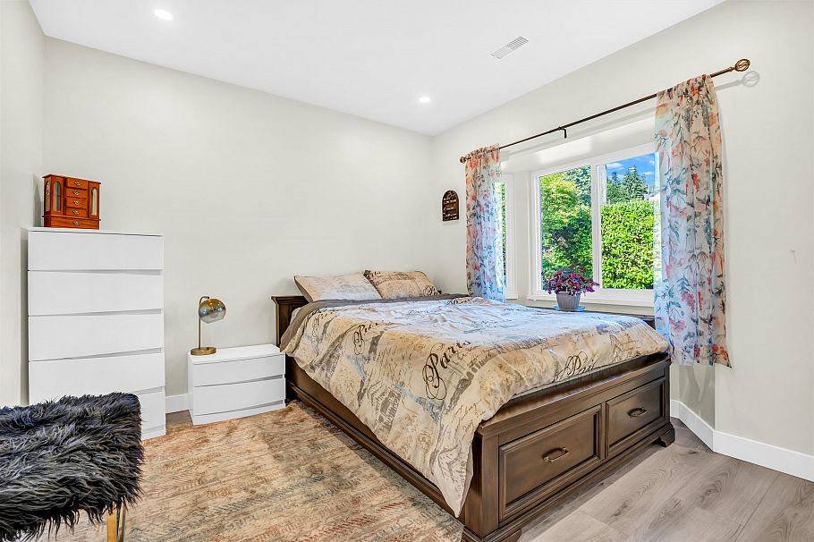 300 W Balmoral Road North Vancouver, BC - 18