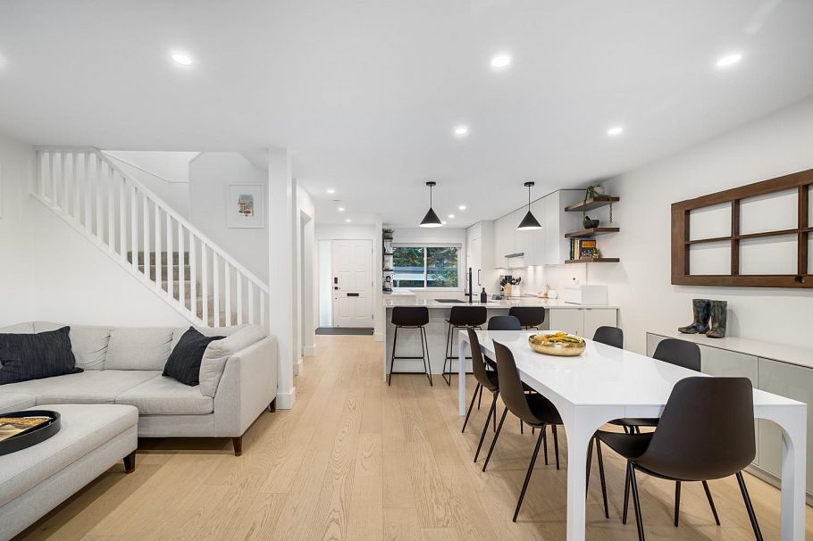 4663 Hoskins Road North Vancouver, BC - 4