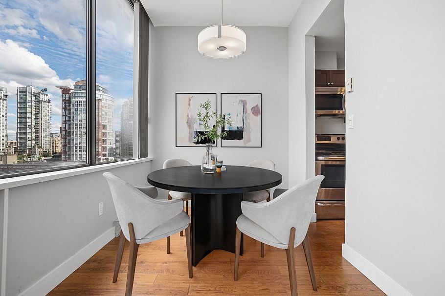 701 1010 Howe Street Vancouver, BC - 6