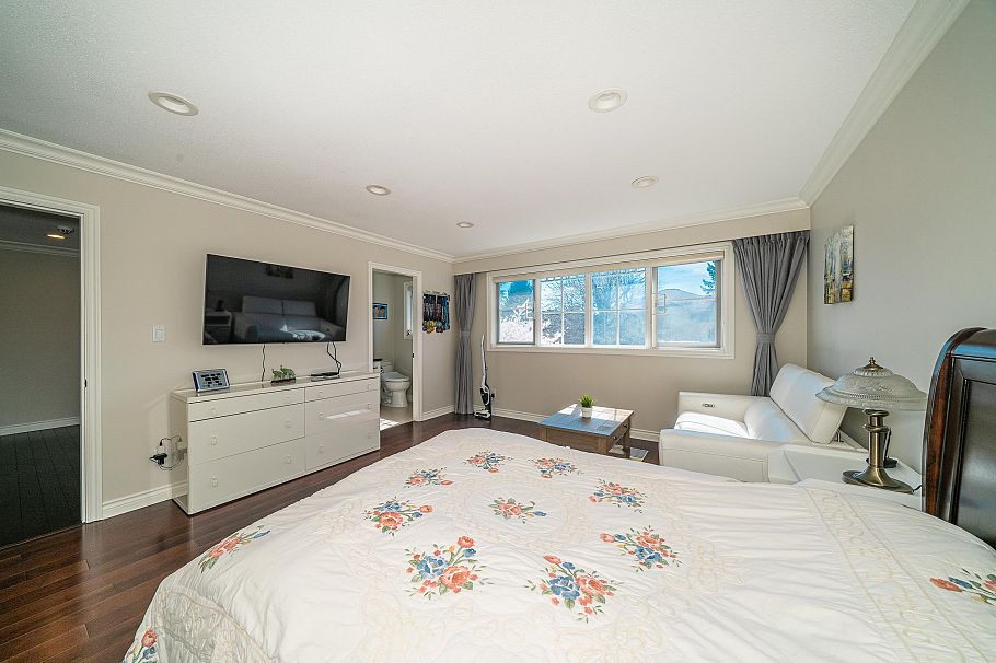 4049 W 27th Avenue Vancouver, BC - 18