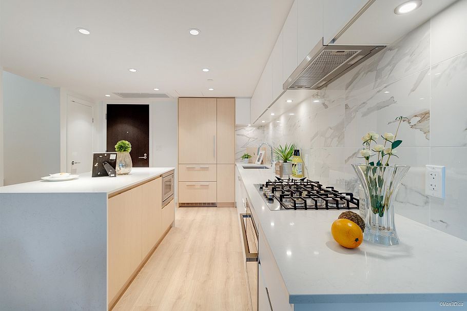 306 1500 Fern Street North Vancouver, BC - 7