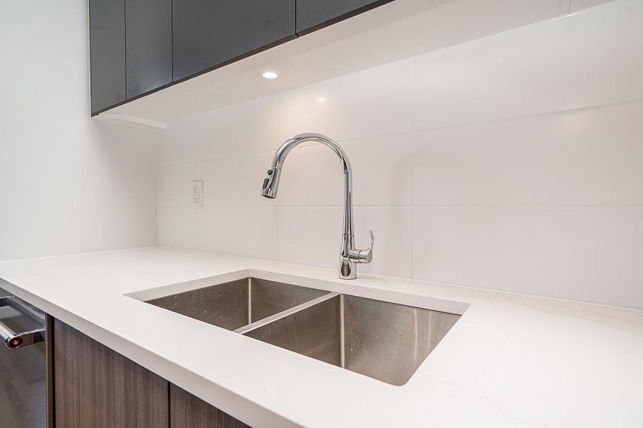 114 3430 E Kent Avenue South Vancouver, BC - 11