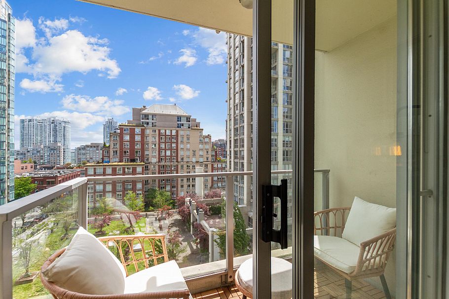 904 1225 Richards Street Vancouver, BC - 5