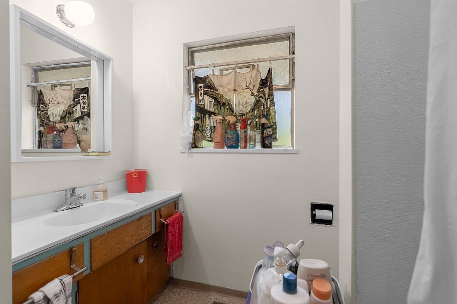 4507 Todd Street Vancouver, BC - 11