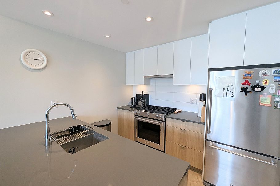 1305 3430 E Kent Avenue Vancouver, BC - 12