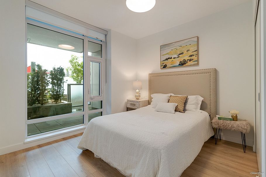 306 1500 Fern Street North Vancouver, BC - 16